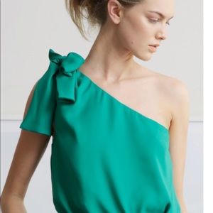 Heidi Merrick one shoulder bow st Tropez top silk
